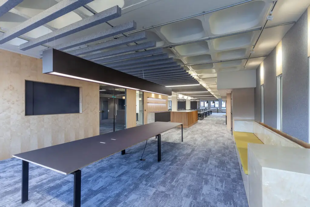 Investment for the Creation of Stunning Workspaces: deal supported by prominent advisers