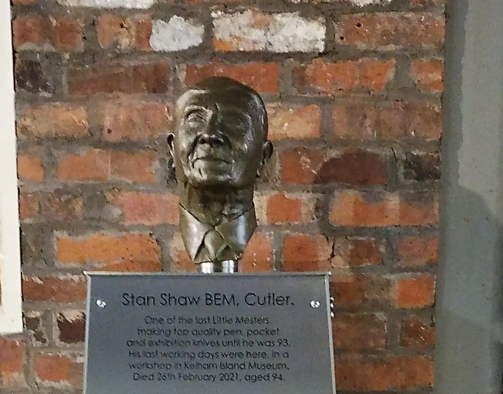 Museum Unveils Bust of Sheffield Steel Legend Stan Shaw, Kevan Shaw’s Dad!